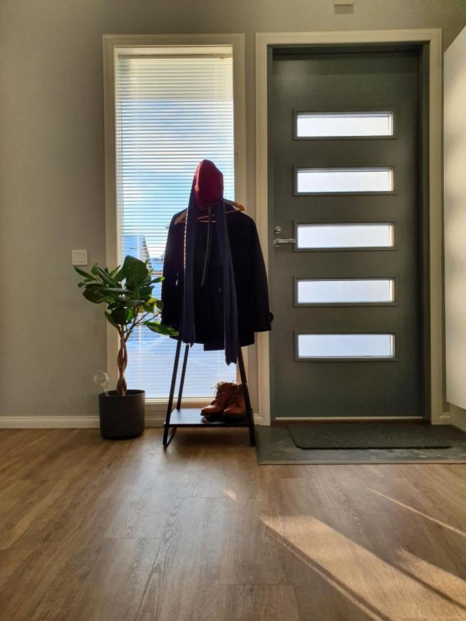 Studio 7, Air-Conditioned, 1 Free Parking, Calm Own Entrance Jyvaskyla Exterior photo