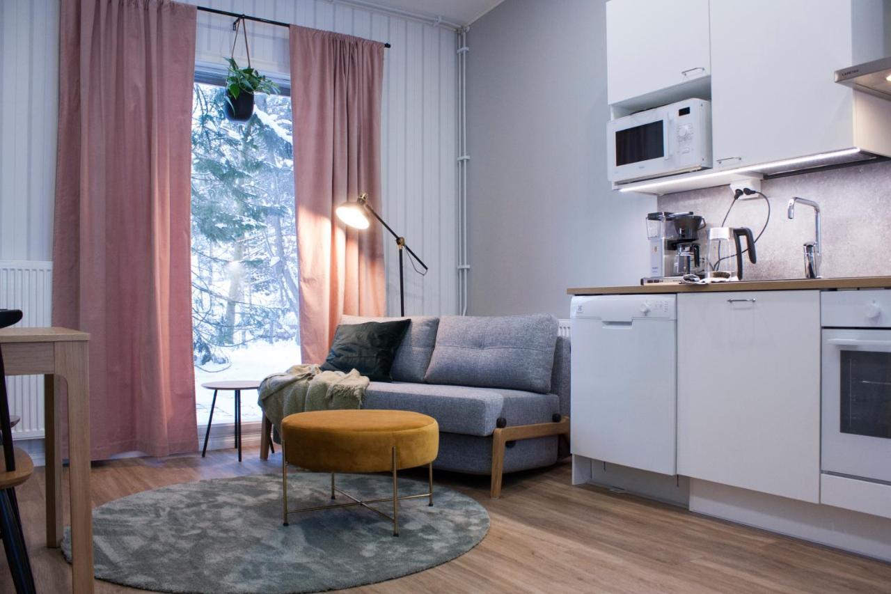 Studio 7, Air-Conditioned, 1 Free Parking, Calm Own Entrance Jyvaskyla Exterior photo